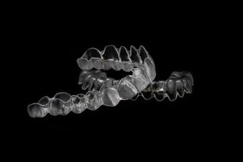 Czy Invisalign leczy wady zgryzu?