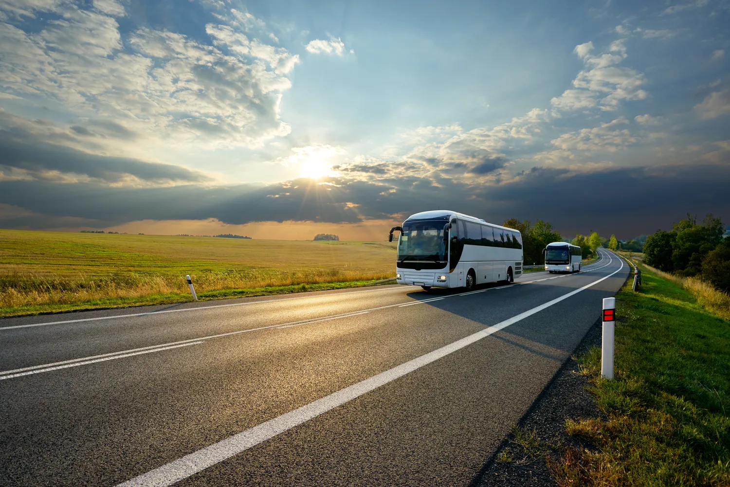 Ile kosztuje wynajem autokarów?
